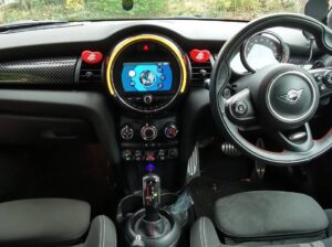 出2019 迷你 S 自动檔